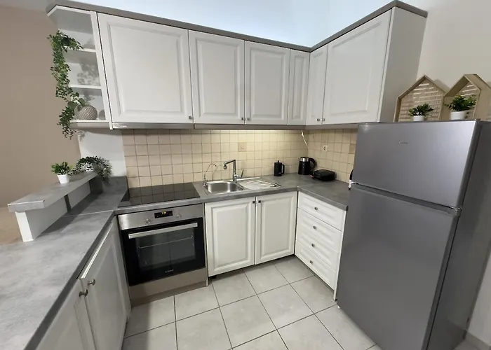 Апартаменты Nikolet 2 *