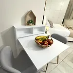 Nikolet 2 *
